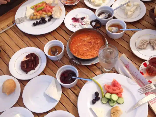 Yusuf Baba Kahvaltı & Restaurant'nin yemek ve ambiyans fotoğrafları 12
