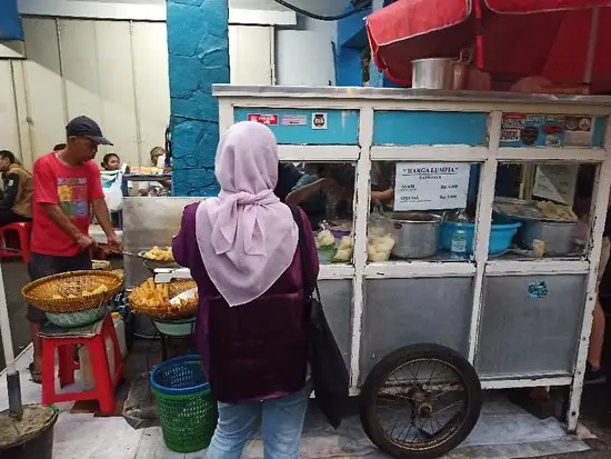 Gambar Makanan Lumpia Samijaya 7