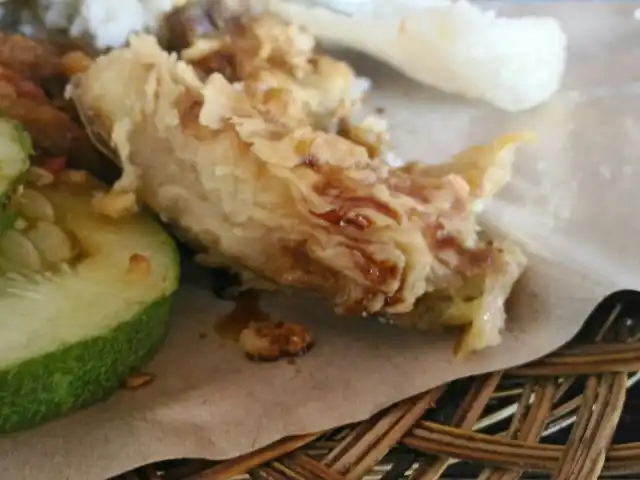 Gambar Makanan Ayam Geprek Kumlot 2