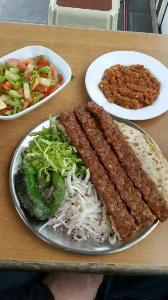 Meşhur Köfteci Aliihsan Usta'nin yemek ve ambiyans fotoğrafları 2
