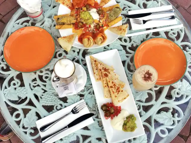 Gambar Makanan HACIENDA Mexican Bar & Grill 9