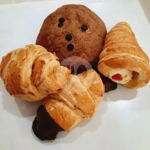 Gambar Makanan Roti Kecil, Bakery dan Jajan Pasar, Klaten 9