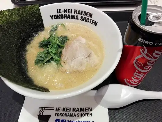 Ie-kei Ramen Yokohama Shoten Food Photo 2