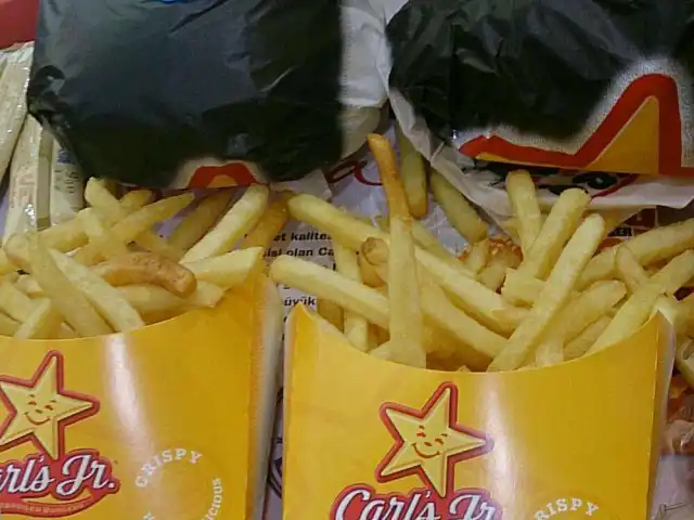 Carl's Jr.'nin yemek ve ambiyans fotoğrafları 59