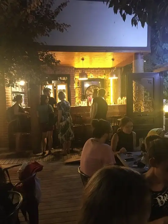 X Pub & Bistro'nin yemek ve ambiyans fotoğrafları 14