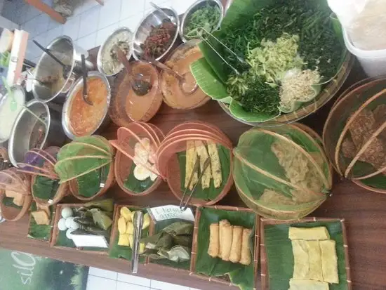 Gambar Makanan Pecel Dewi - Indonesian Restaurant 15