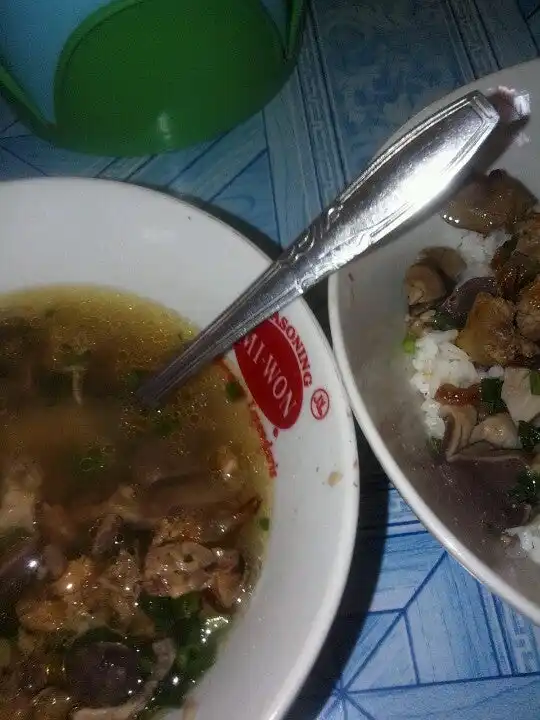 Gambar Makanan Sop Ayam Pak Min Klaten 4