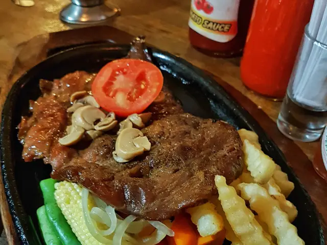 Gambar Makanan Warung Steak Pasadena 9