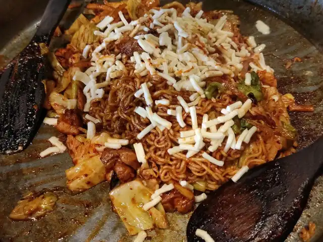Gambar Makanan Dakgalbi Korean BBQ 8