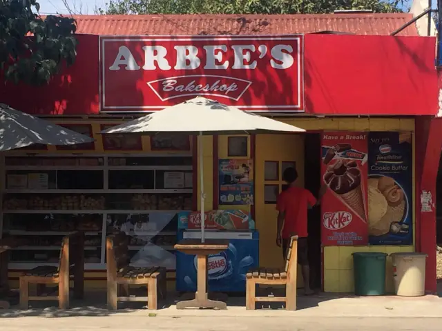 Arbee's Bakeshop Food Photo 3