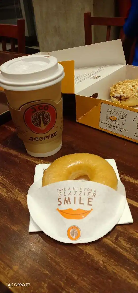 J.Co Donuts & Coffee Food Photo 18