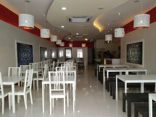 Laguna Filipino Bar & Restaurant