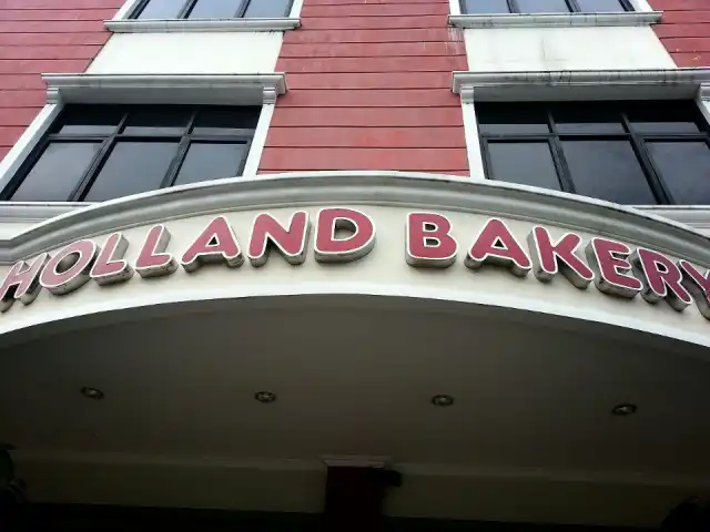 Gambar Makanan Holland Bakery 14