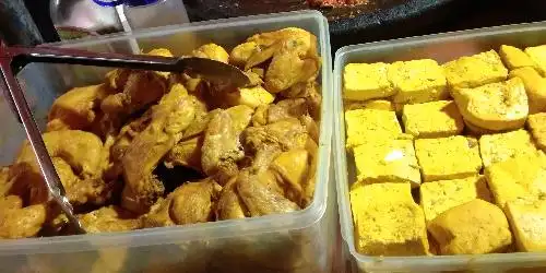 Ayam Gebug Mpo Reni 