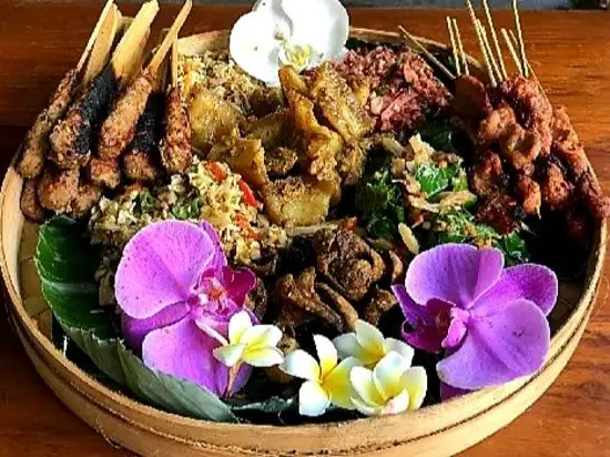 Gambar Makanan Warung Lawar Mangku 1 12