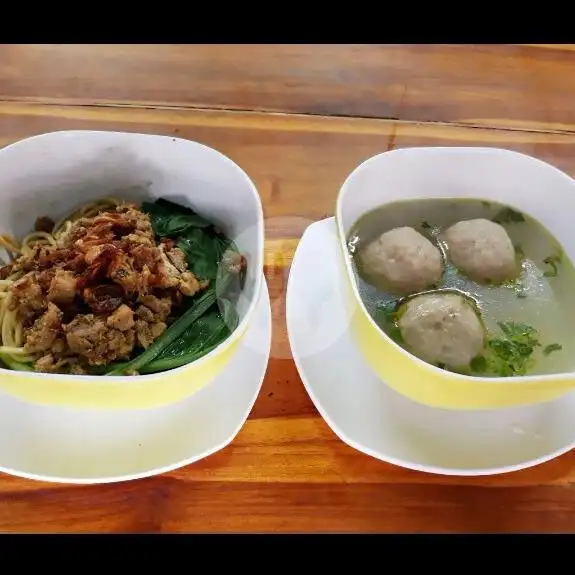 Gambar Makanan Bakso & Mie Ayam Bandung Enggal, Tukad Pakerisan 5