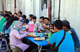 Deen Maju Nasi Dalca Ayam Berempah Food Photo 2