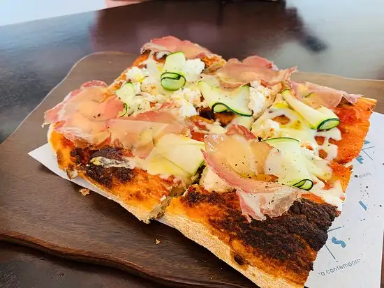 Gambar Makanan Lafs Pizza contemporanea 7