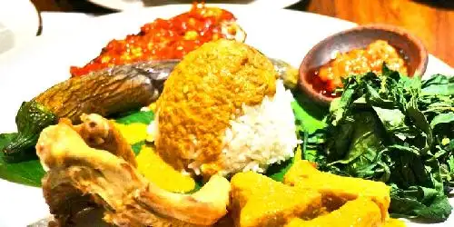 Bungo Indah Masakan Padang, Kertapura