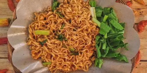 Mie Pedas Duniawi (Mie Pedaw), Cilodong