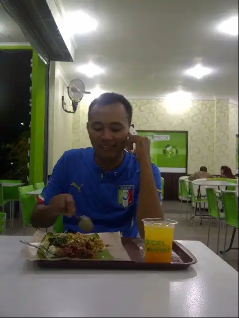 Gambar Makanan Warung Kuliner GOR Delta Sidoarjo 8