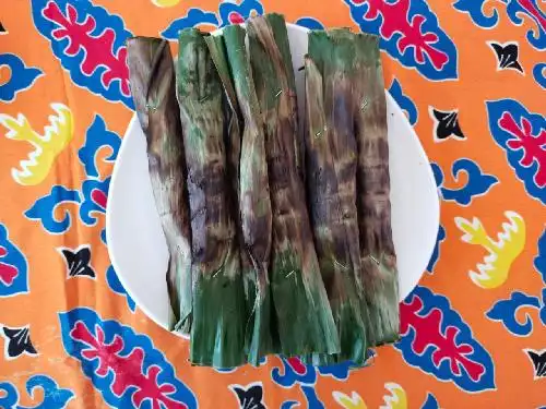 Otak-Otak Gudang Lelang