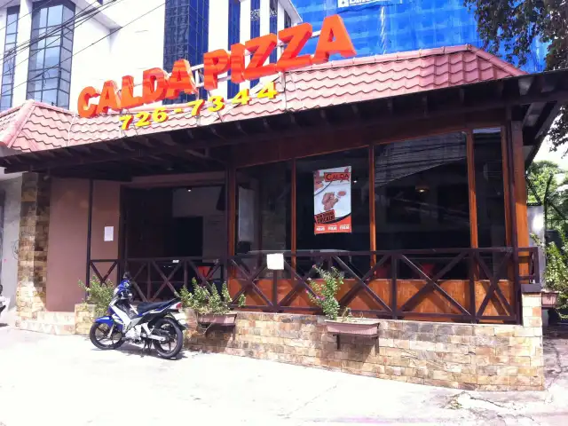 Calda Pizza Food Photo 2