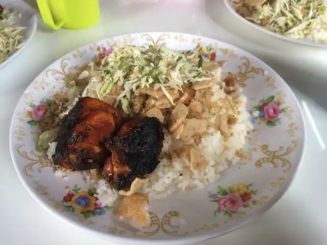 Nasi Kerabu Golok (Kak Jah) Food Photo 15