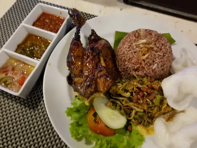 Gambar Makanan Bebek Tepi Sawah 11