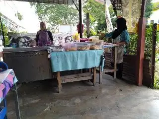 Warung Simpang 4 Taman Guru