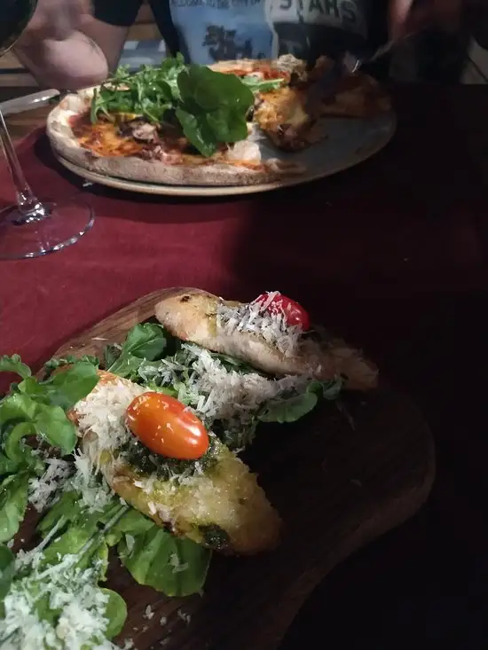 Tyro Italiano Pizzeria Ristorante'nin yemek ve ambiyans fotoğrafları 64