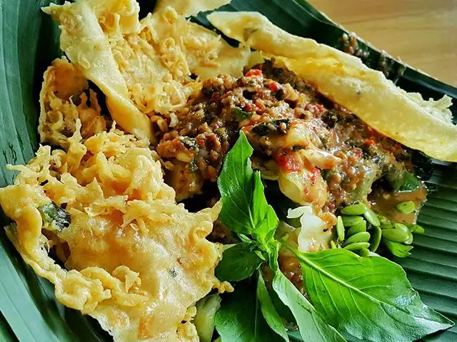 Gambar Makanan Pecel Pincuk Ibu Ida 3