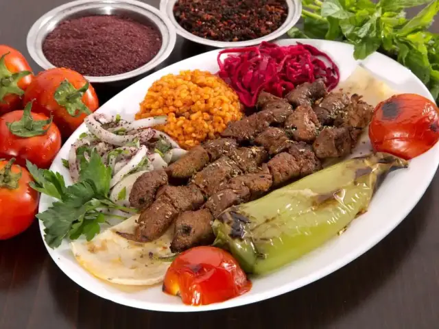 Meşhur Köfteci Ali İhsan Usta'nin yemek ve ambiyans fotoğrafları 1