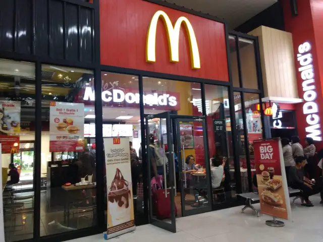 Gambar Makanan McDonald's 8