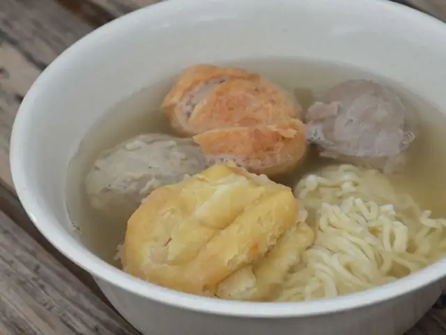 Gambar Makanan Bakso Kota Cak Man 10