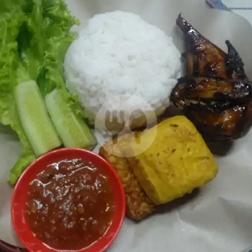 Gambar Makanan Ayam Bakar & Goreng Serundeng Uwais, Cimahi Tengah 4