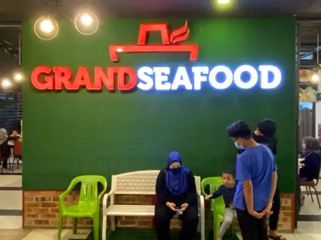 Grand Seafood Food Photo 2