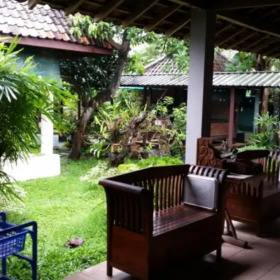 Rumah Makan & Restoran Parangtritis