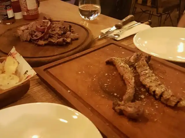 Meat’ng Steakhouse'nin yemek ve ambiyans fotoğrafları 1