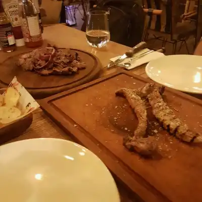 Meat’ng Steakhouse
