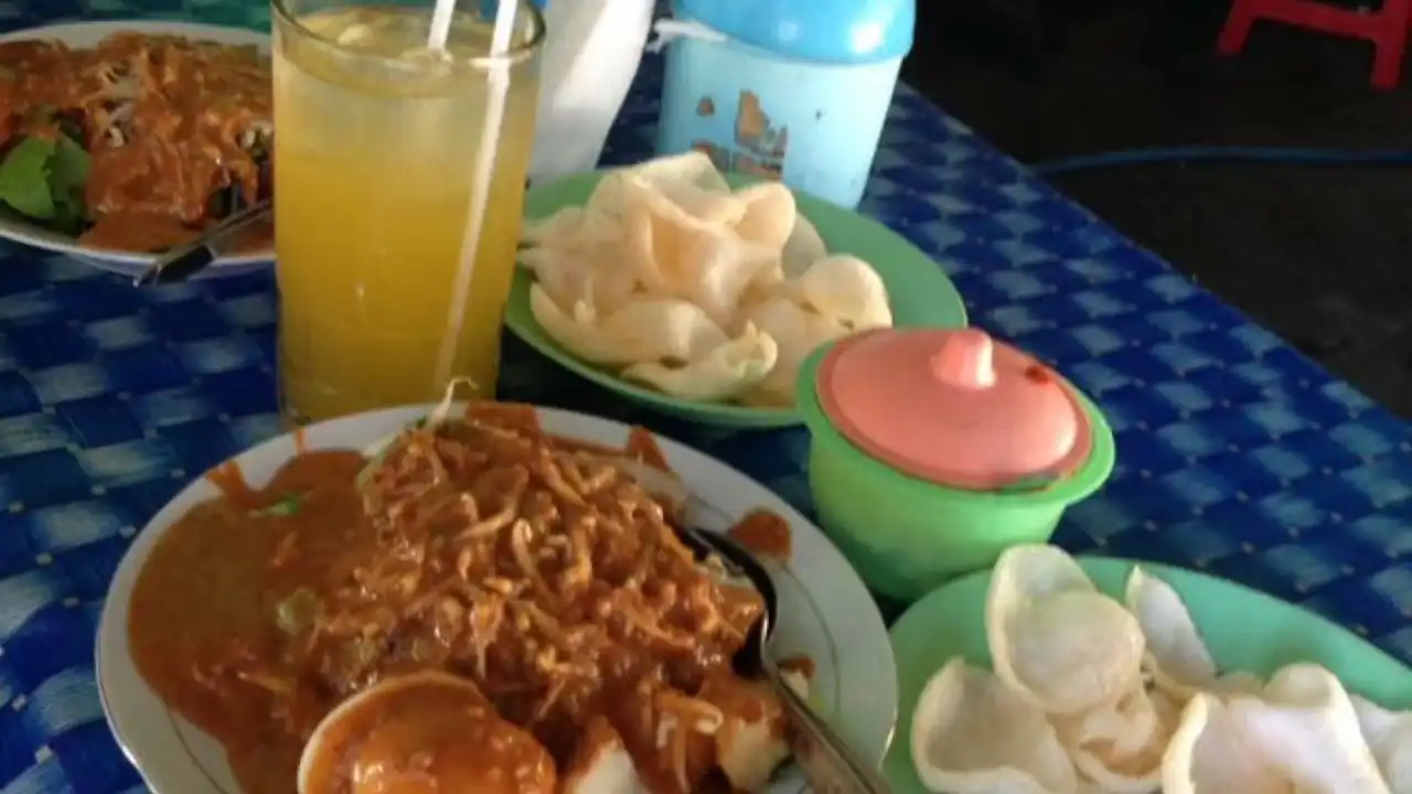 Gado-gado Jumbo Pak Tikno