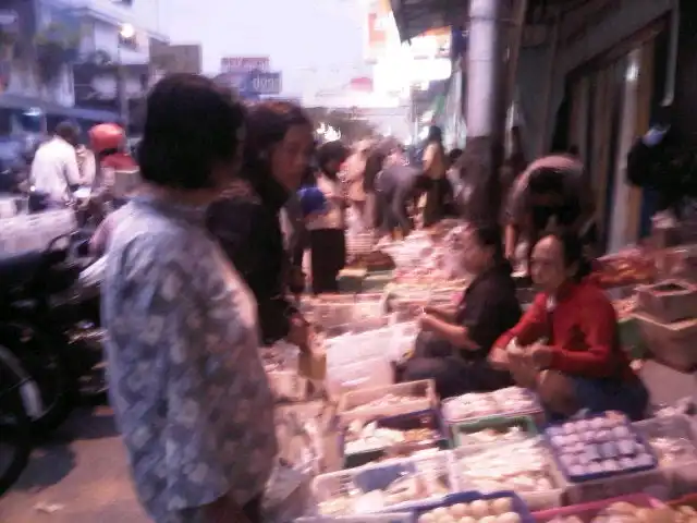 Gambar Makanan Pusat Jajanan Pasar Jalan Magelang 5