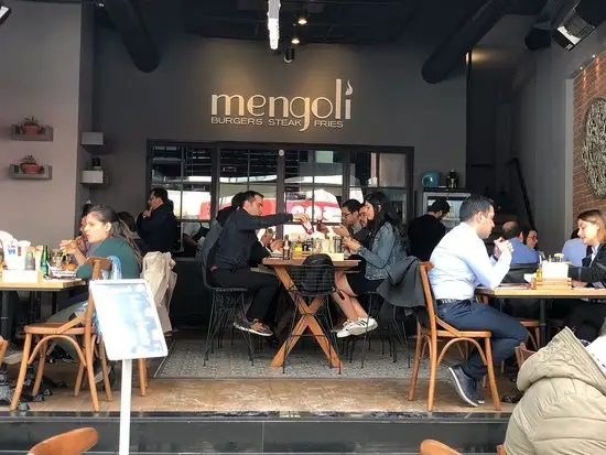 Mengoli Burgers Steak Fries'nin yemek ve ambiyans fotoğrafları 73