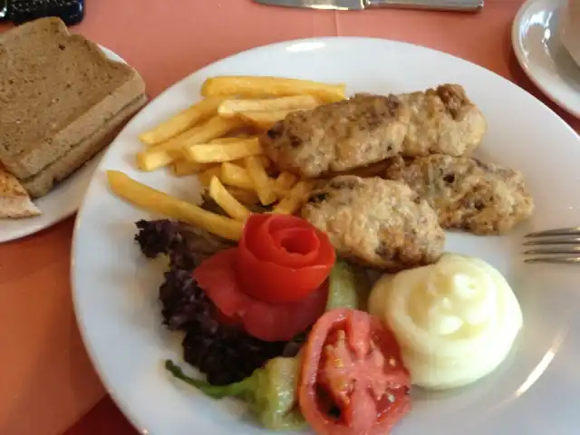 Latanya City Hotel Restaurant'nin yemek ve ambiyans fotoğrafları 5