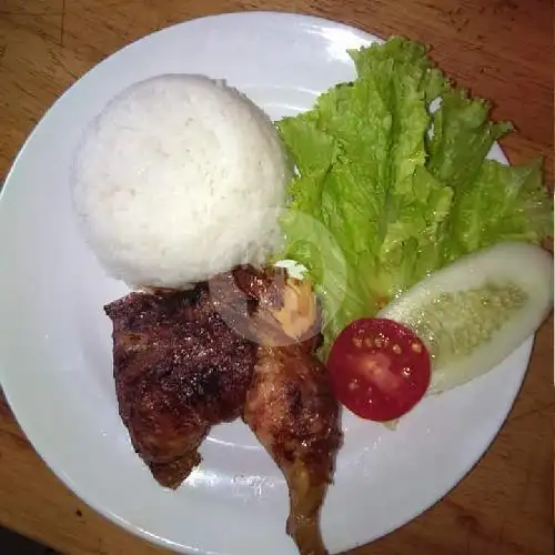 Gambar Makanan Ayam Panggang Guling Marquita, Marpoyan Damai 17