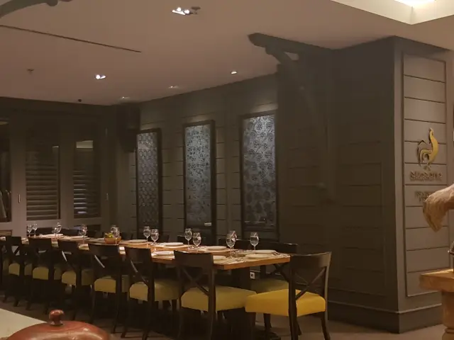 Gambar Makanan Suasana Restoran - Aston At Kuningan Suites 8