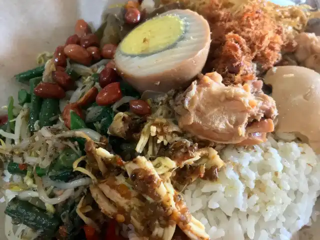 Gambar Makanan Warung Nasi Ayam Bu Sri Masakan Khas Bali 6