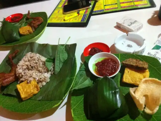 Gambar Makanan Warung Nasi Tutug Oncom - Bumbu Sunda 13