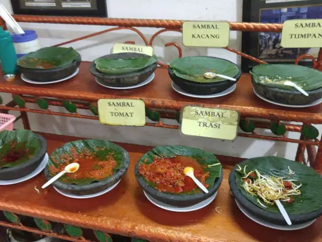 Gambar Makanan Nasi Uduk & Ayam Goreng Mas Miskun 10