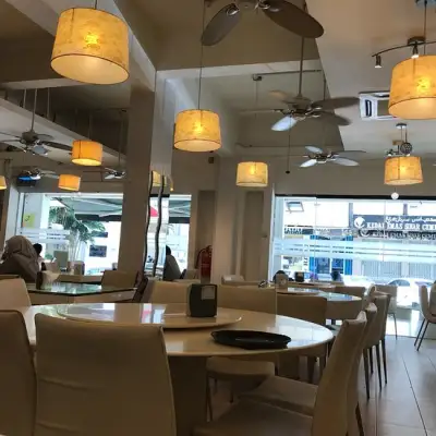 Wau Restaurant